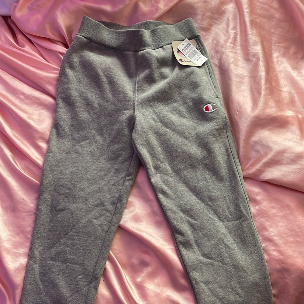 Size: Youth Medium (brand new)